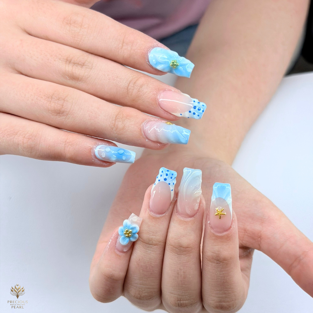 Elegant manicure services are available at our professional nail salon 90277.